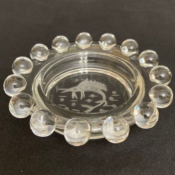 Vtg Beaded Edge Clear Glass Candle Holder Ash Tray Trinket Dish Swordfish Marlin - Picture 4 of 4
